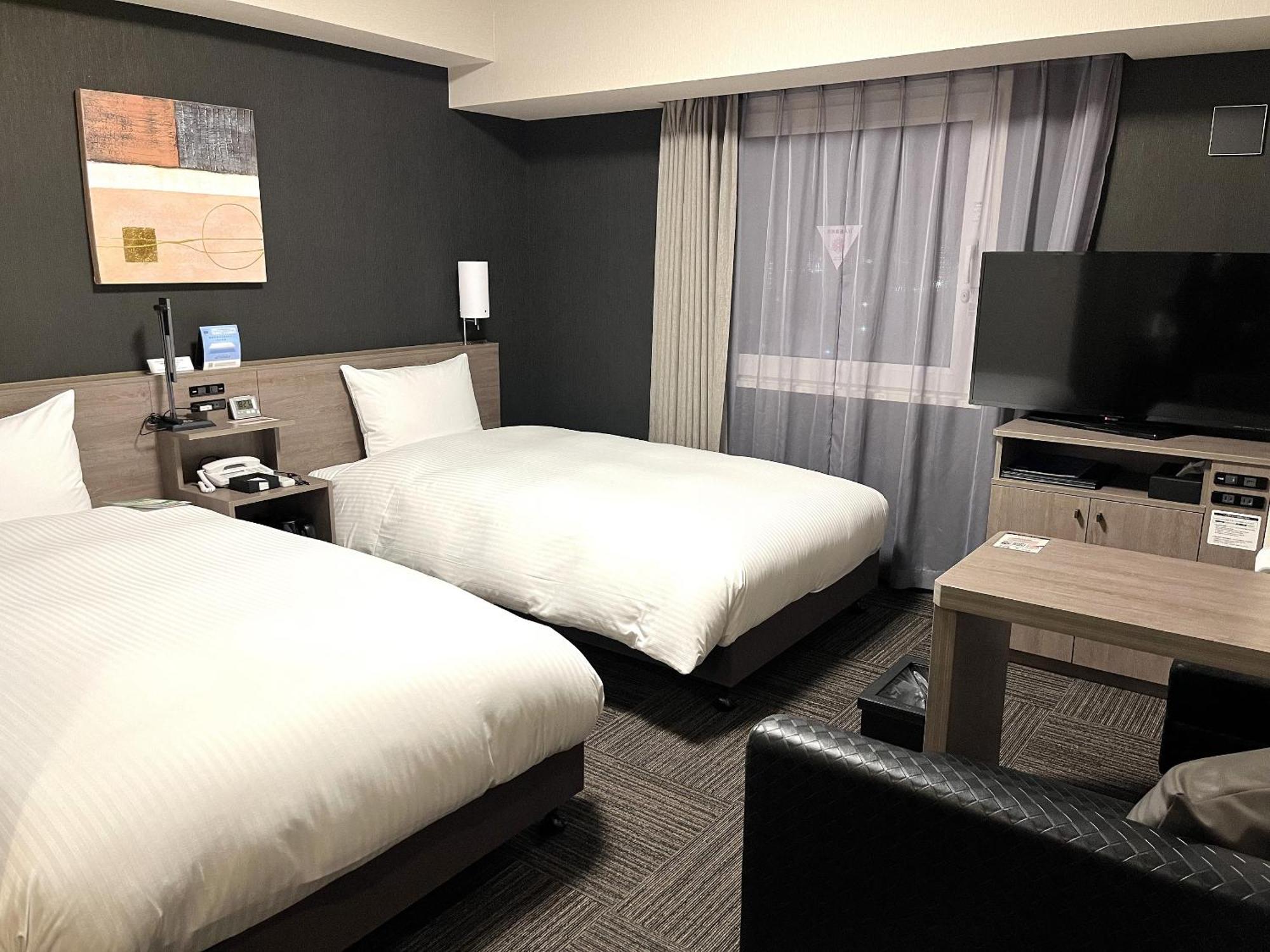 Hotel Route Inn Takamatsu Yashima Bagian luar foto